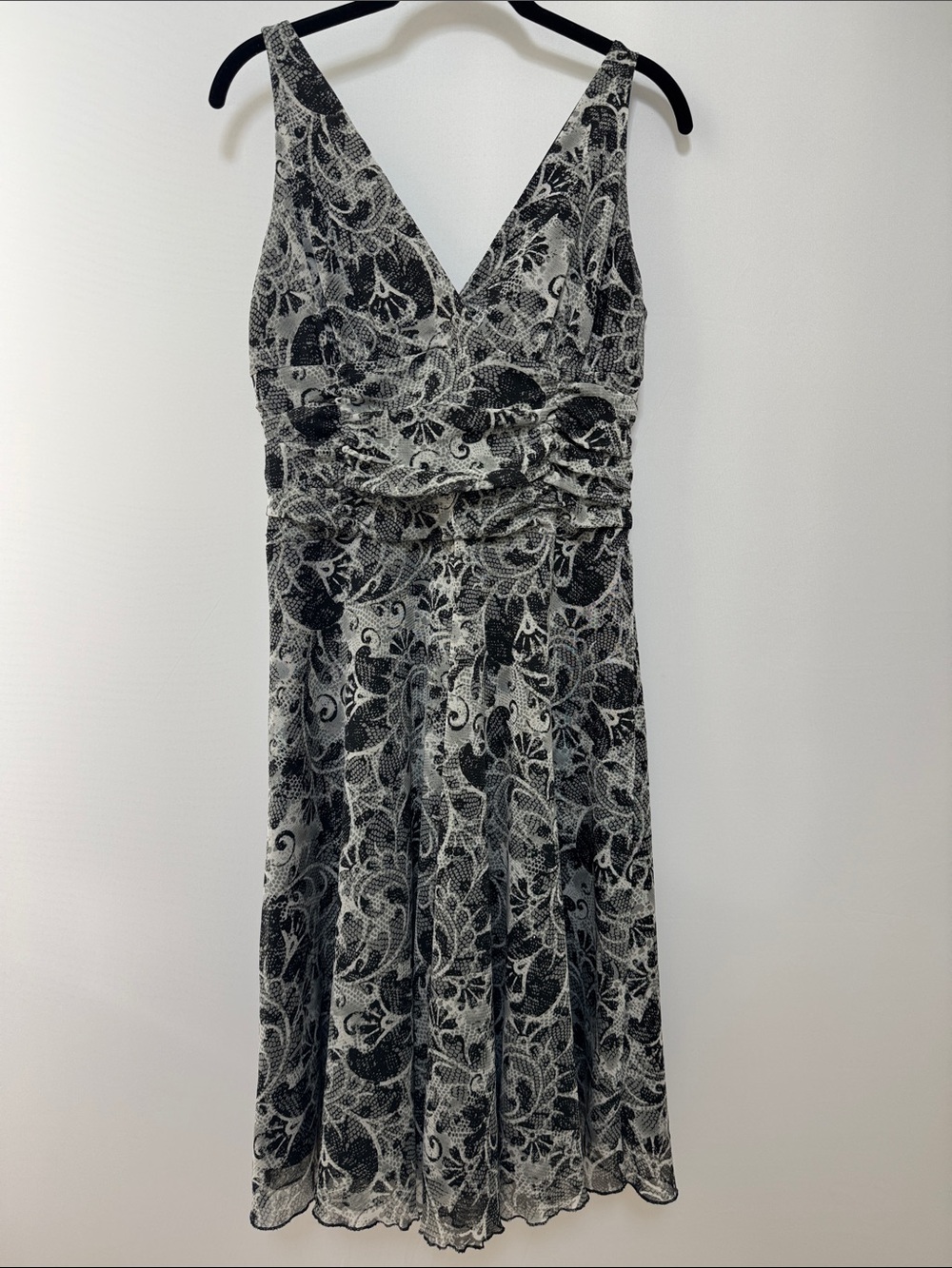 M&Co Elegant Black and Gray Floral Dress